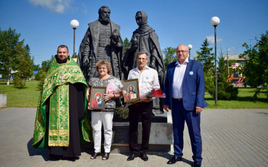 В центральном парке города Купино сегодня царила атмосфера любви и семейного единства